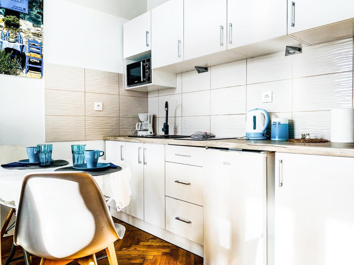 Apartment Next To Wawel Castle, Vistula River & Old Town Cracow クラクフ エクステリア 写真
