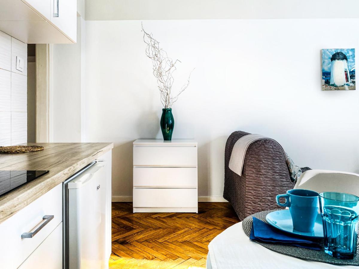 Apartment Next To Wawel Castle, Vistula River & Old Town Cracow クラクフ エクステリア 写真