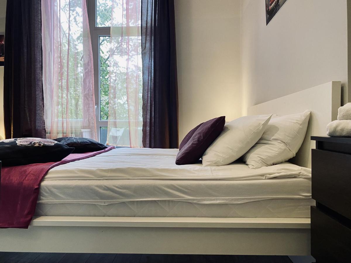 Apartment Next To Wawel Castle, Vistula River & Old Town Cracow クラクフ エクステリア 写真